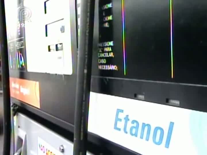 Especialistas indicam que aumento de etanol na gasolina não é suficiente para alavancar o setor