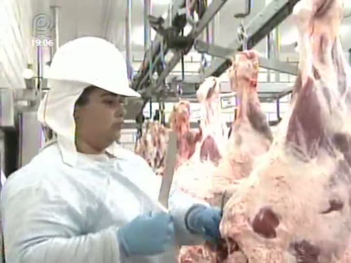 Rússia encontra bactéria salmonela em carne da JBS enviada ao país