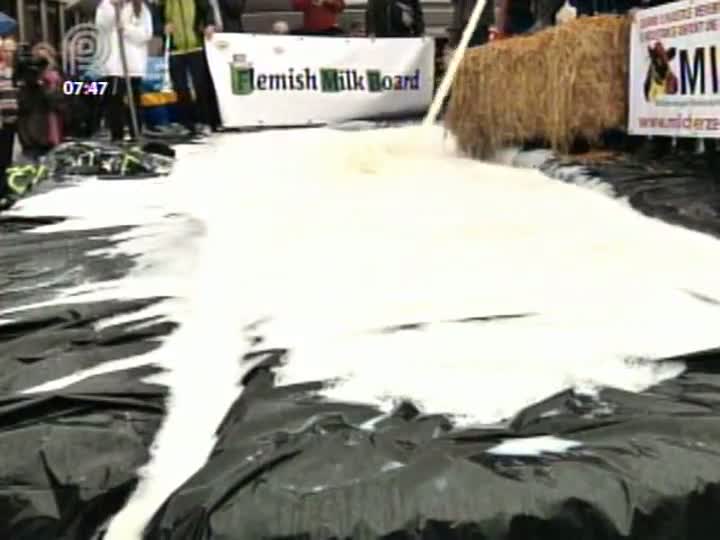 Giro Pelo Mundo - Produtores europeus reclamam de preços baixos pagos pelo leite