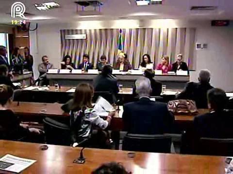 Discussão sobre mormo gera embate no Senado