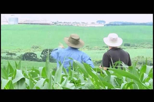 Governo promete R$ 1,9 bilhão para apoiar agricultura em 2017