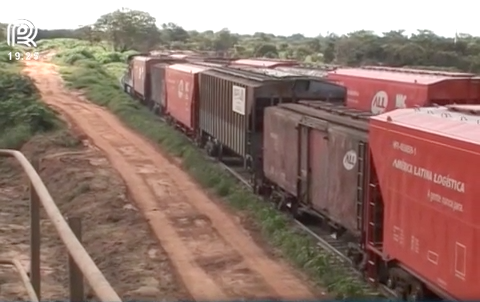 Governo quer agilizar ferrovia que liga Goiás a Rondônia para fugir do frete