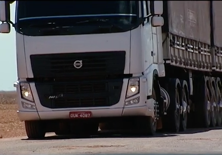 caminhões - caminhoneiros - tabela de fretes pneus