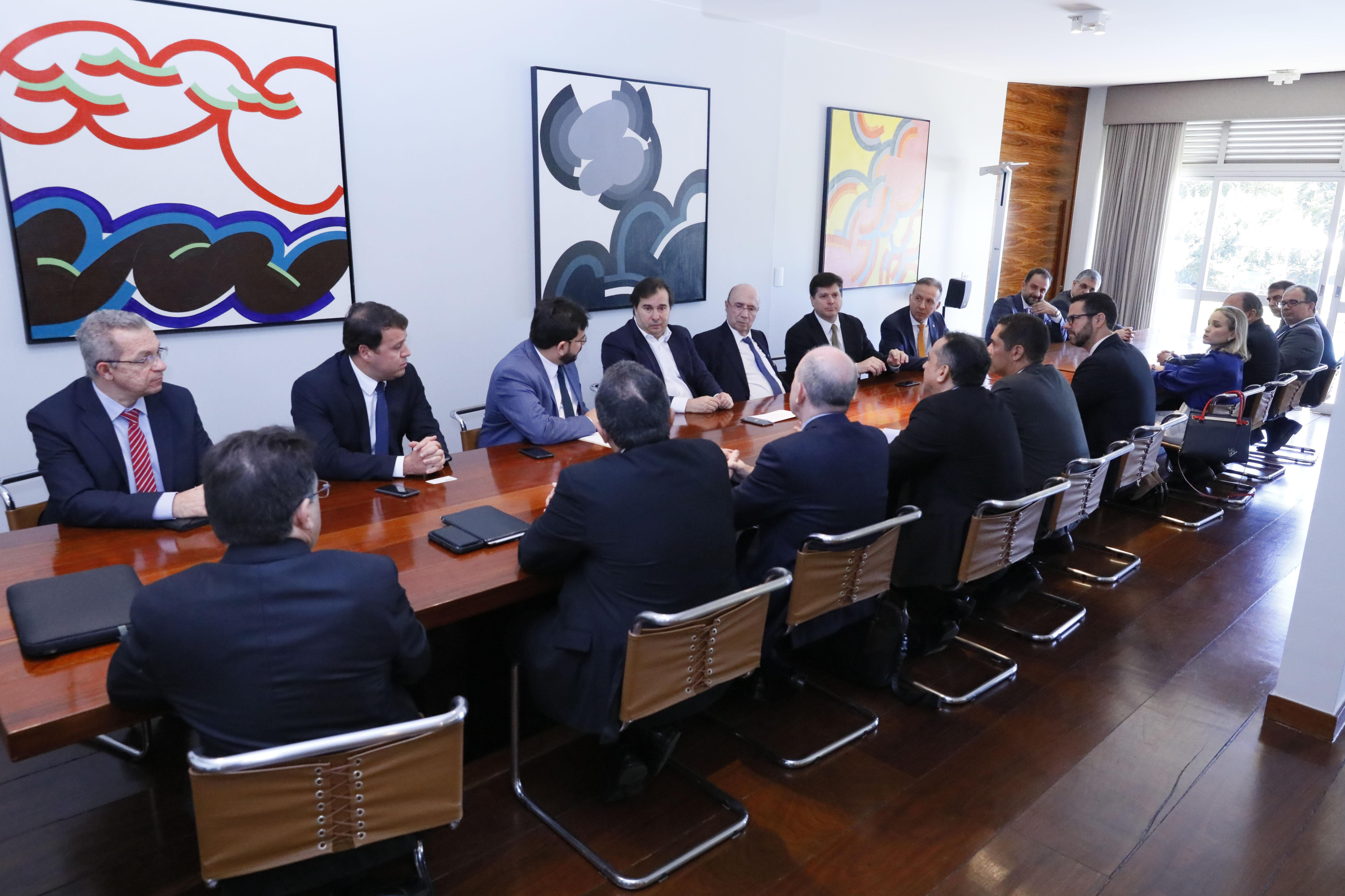 Secretários de Fazenda dos estados se reuniram com Rodrigo Maia e com líderes partidários para apresentar sugestões de mudança na reforma tributária