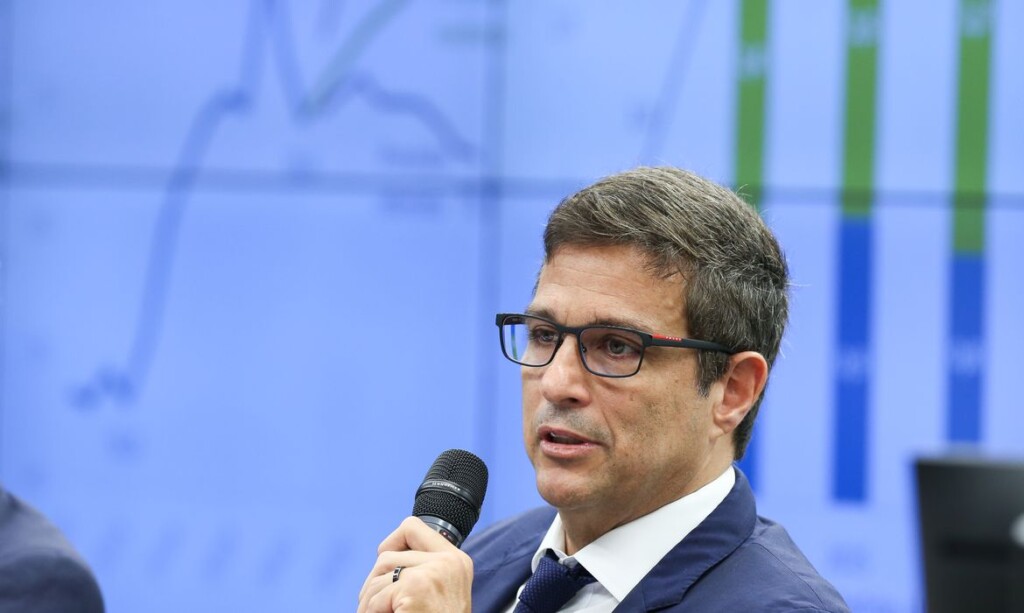 Roberto Campos Neto fala sobre juros do cartão de crédito Roberto Campos Neto fala sobre juros do cartão de crédito