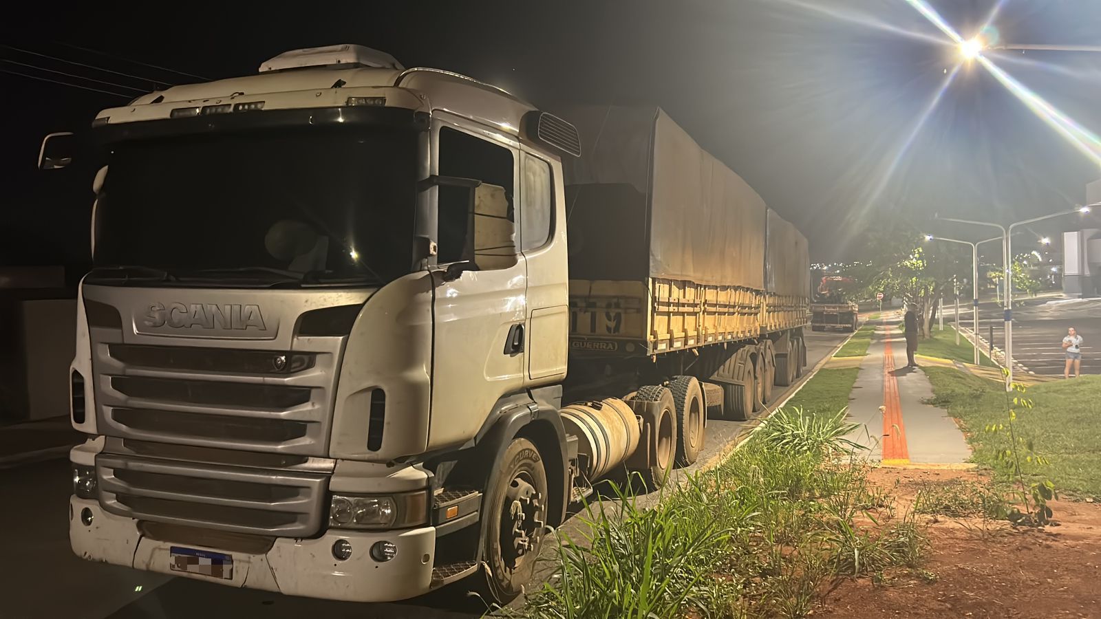 PM recupera caminhão furtado com fertilizantes em Sorriso