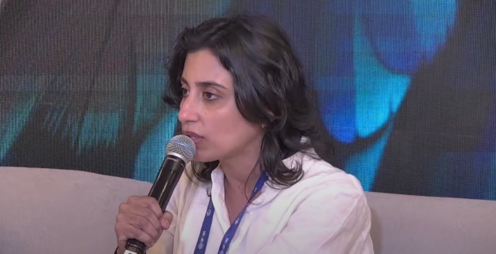 iège Correia, diretora de Sustentabilidade da JBS, durante o painel da COP28, em Dubai iège Correia, diretora de Sustentabilidade da JBS, durante o painel da COP28, em Dubai