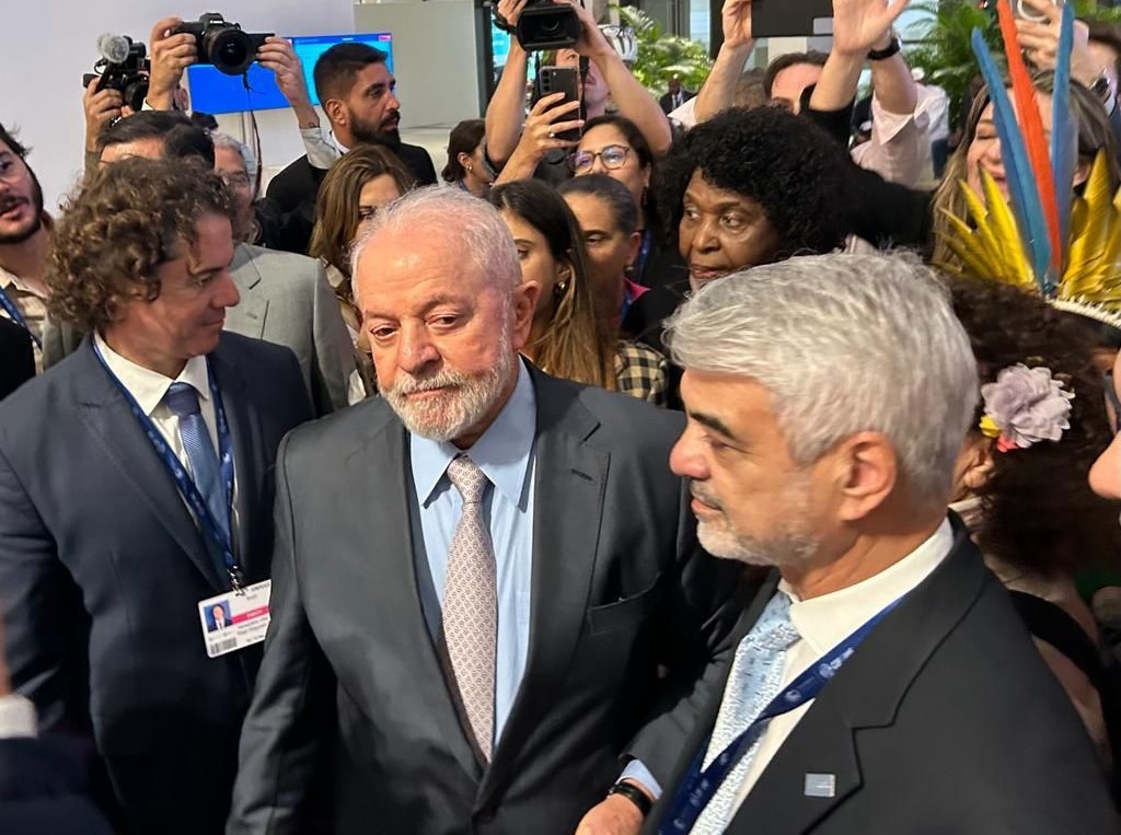 Na COP28, Macron e Lula divergem sobre acordo entre Mercosul e União Europeia