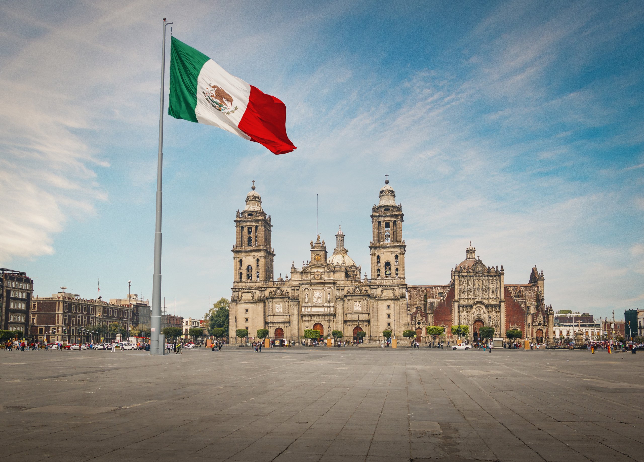 bandeira na área central da capital do México