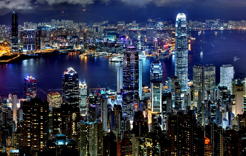 Hong Kong lidera quedas na Ásia de olho na aversão a risco dos futuros de NY