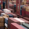 comércio exterior: contêineres para exportação e importação