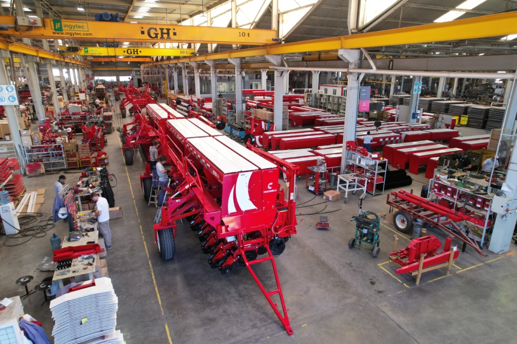 máquinas agrícolas da argentina Crucianelli