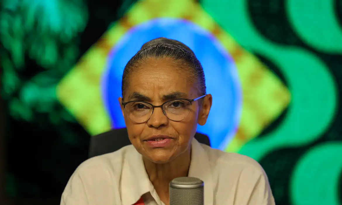 Marina Silva fala sobre incêndio criminoso