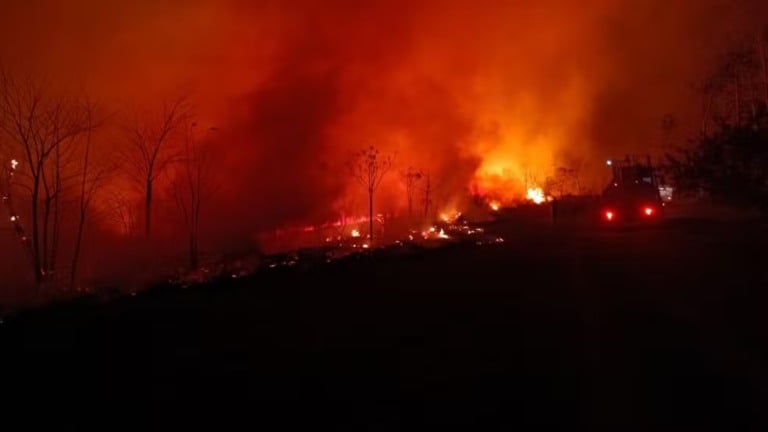 Incêndio de grandes proporções atinge instalações do Inpe