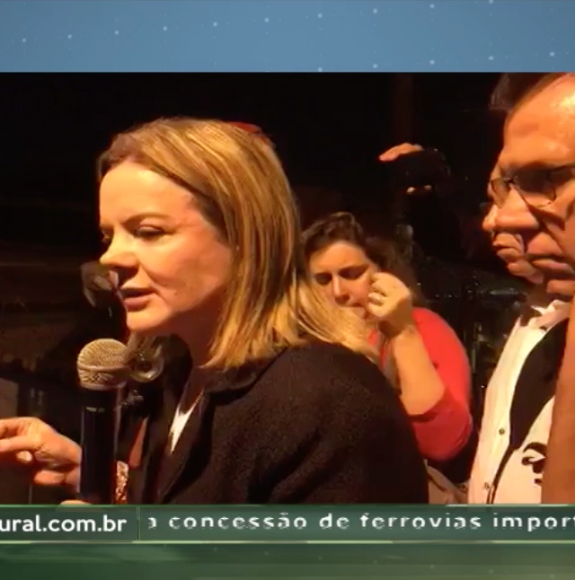 Gleisi Hoffmann afirma que PT vai recorrer sobre prisão de Lula