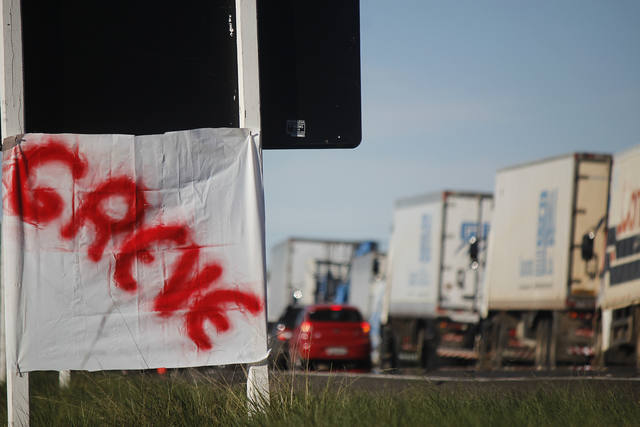 greve, caminhão, caminhoneiro, greve dos caminhoneiros