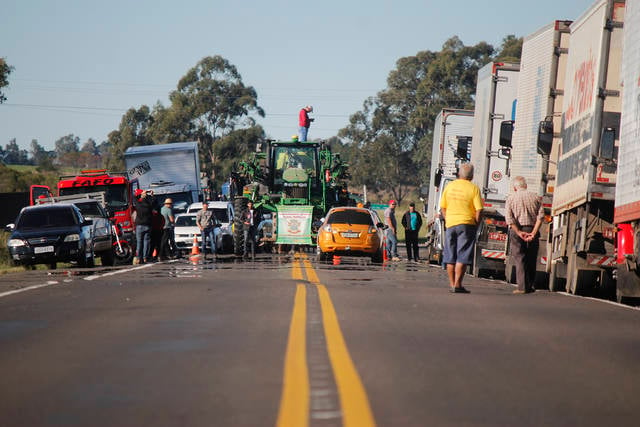 greve-dos-caminhoneiros