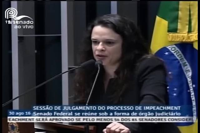 Impeachment: Cardozo chora ao defender Dilma