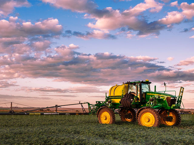 Pulverizadores M4000 John Deere: eficiência, precisão e economia para o produtor rural