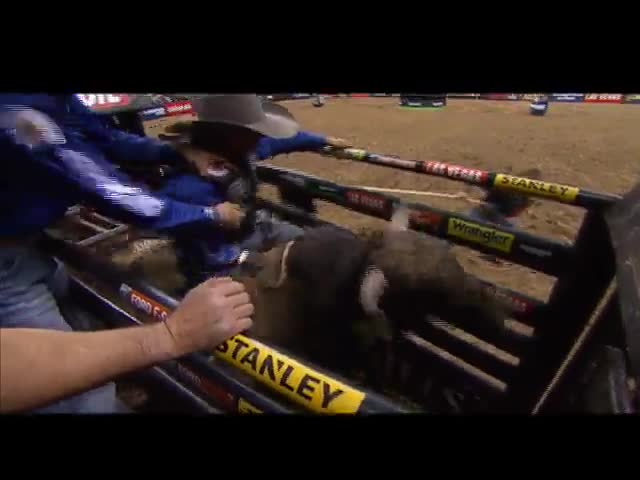 PBR: Bruiser vs Eduardo Aparecido