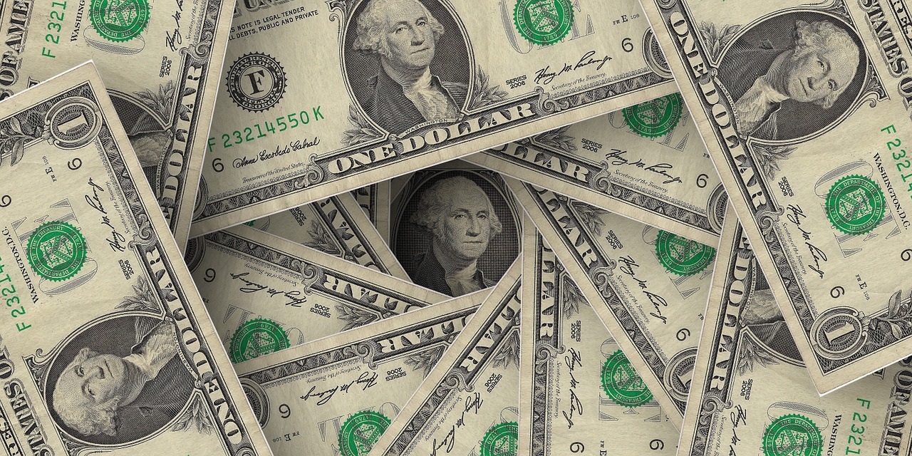 Dólar em queda não deve se sustentar; entenda impactos no agro