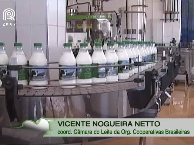 Leite: setor estuda duelo entre importação e preço