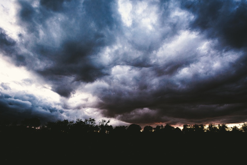 nuvens, chuva, céu fechado, previsão do tempo