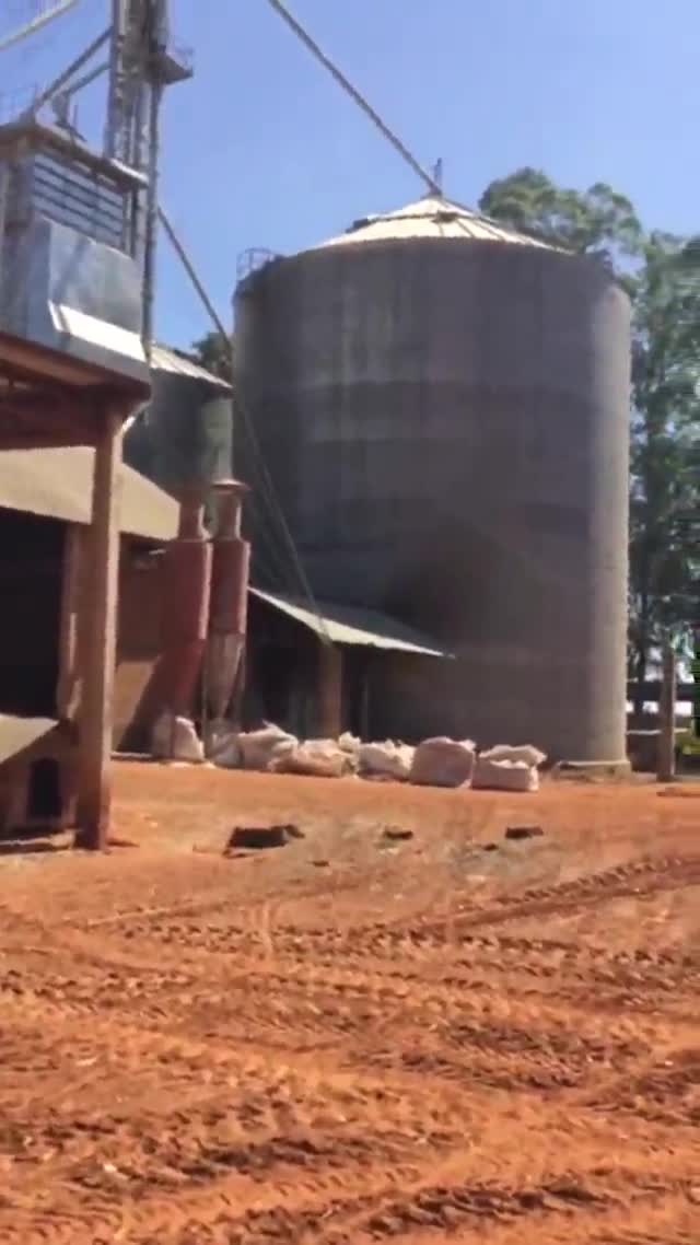 Silo se rompe em Mato Grosso