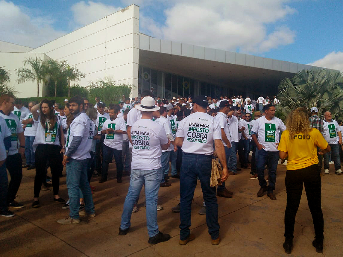 Produtores de Mato Grosso protestam contra o Fethab