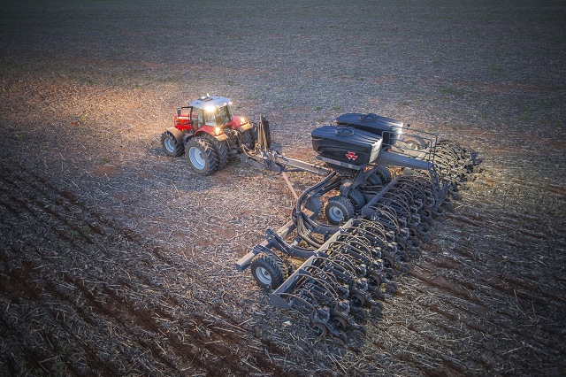 Massey Ferguson, plantadeira