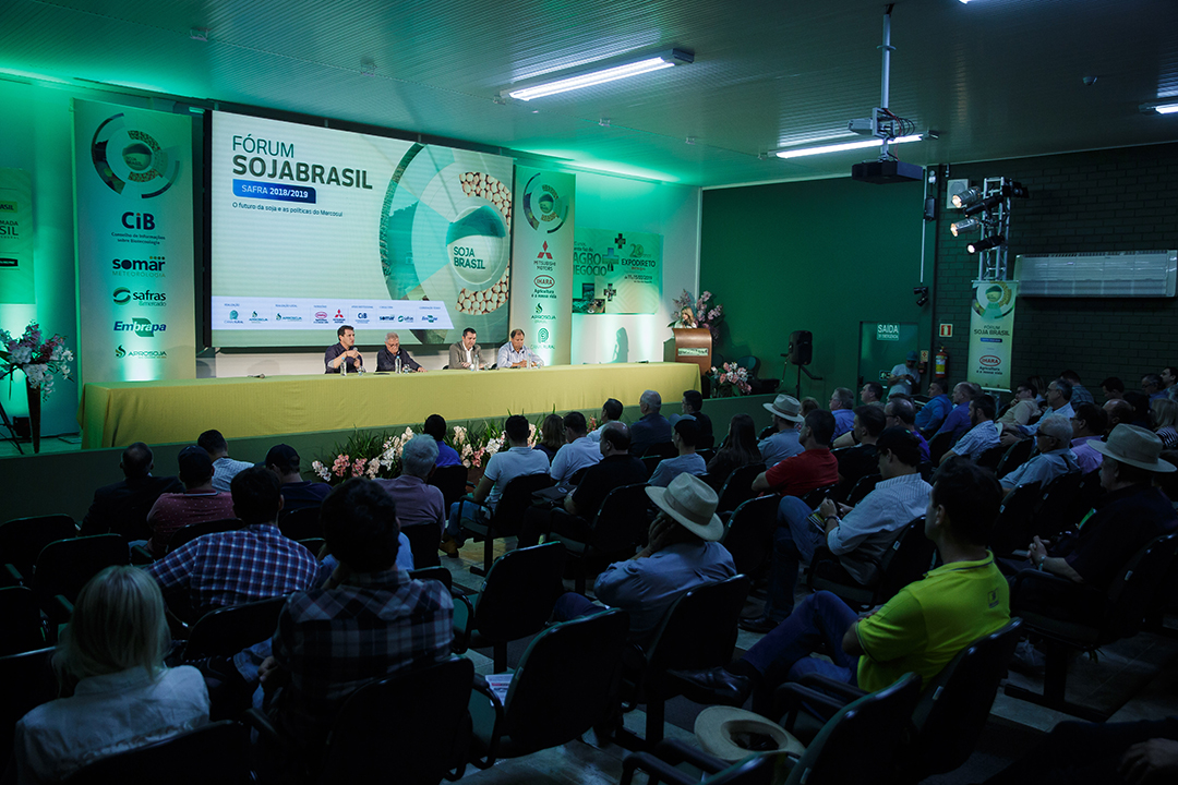 Veja como foi o Fórum Soja Brasil na Expodireto Cotrijal