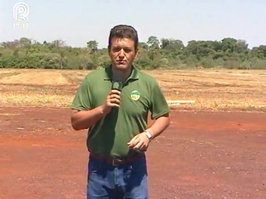 Dia de preparativos finais para Abertura Nacional do Plantio de Soja 2014/2015 em Dourados (MS)