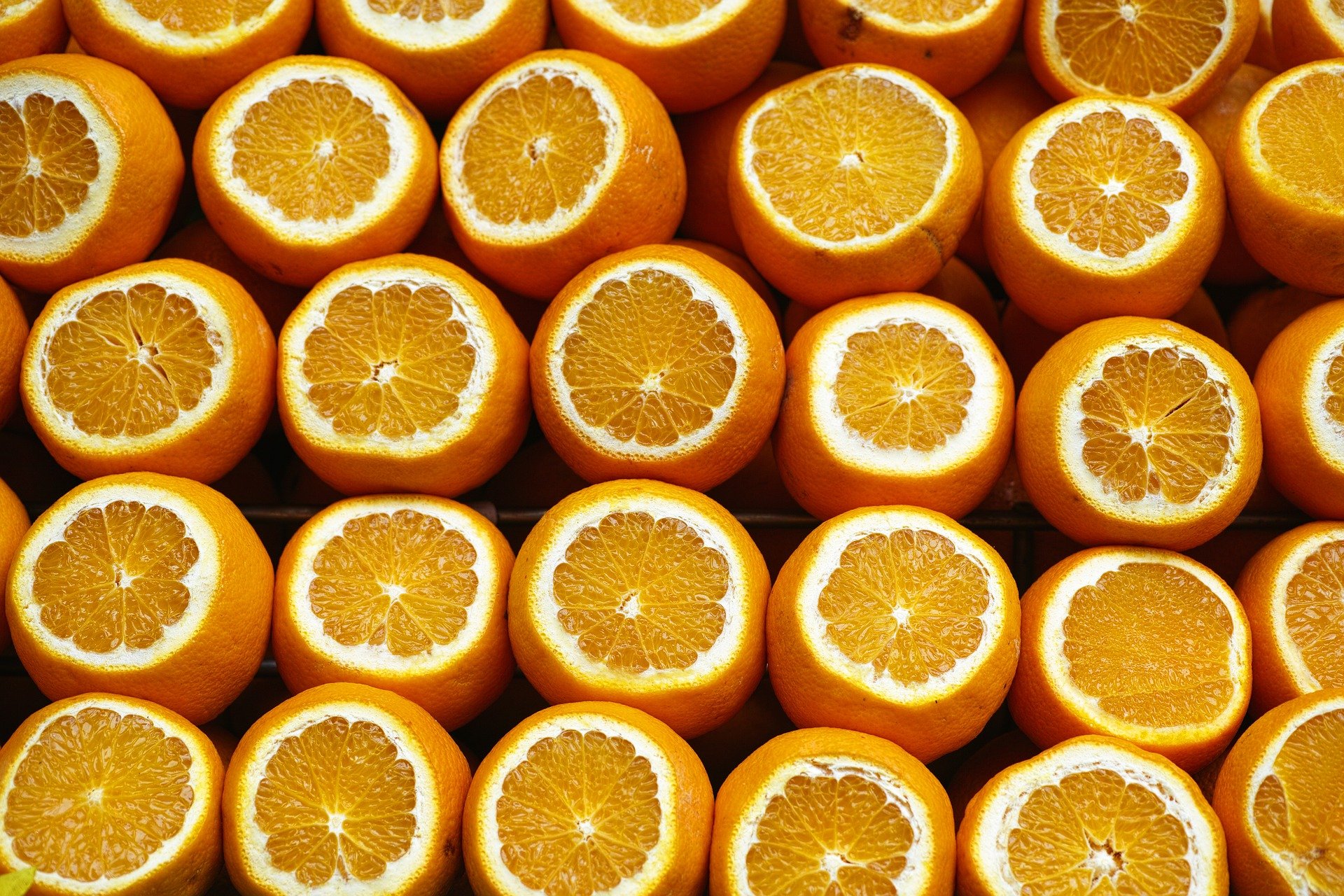 Preços da laranja caem no Brasil