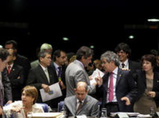 Deputados ruralistas querem suprimir alterações de senadores no Código Florestal