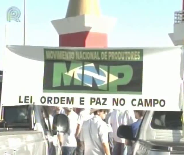 Produtores rurais, indígenas e trabalhadores sem terra fazem manifestações em Campo Grande (MS)