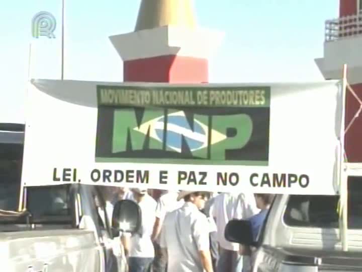 Produtores rurais, indígenas e trabalhadores sem terra fazem manifestações em Campo Grande (MS)