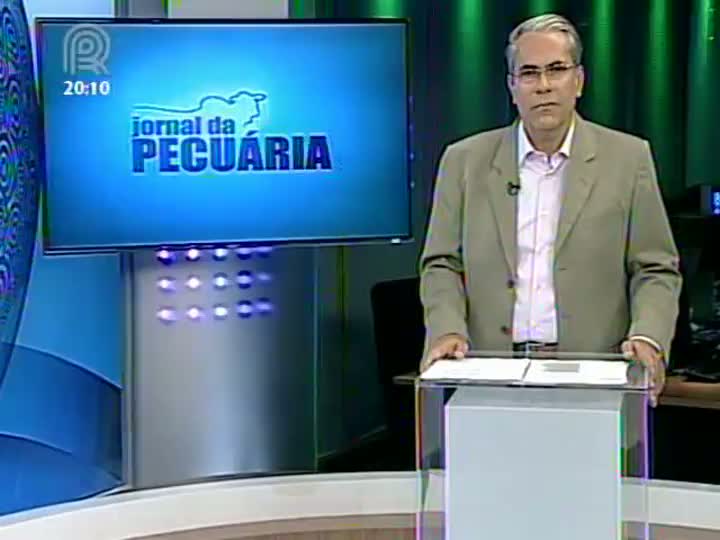 Coordenador da defesa agropecuária fala sobre os animais que estão retidos no parque de exposição de Avaré (SP)