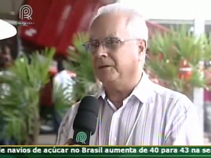 Carlos Paulino comenta a falta de apoio do governo para a cafeicultura no país