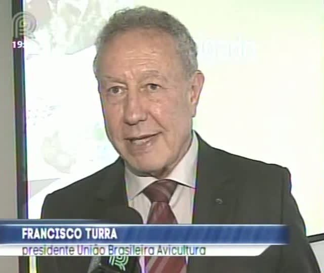 Volume exportado de frangos deve crescer 2% este ano, prevê Ubafef