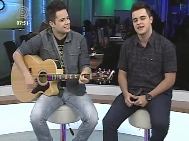 Conheça a música da dupla Lucas e Felipe