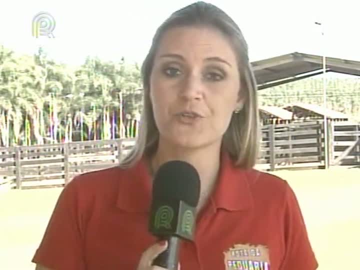 Equipe do projeto Rota da Pecuária fala com o presidente do Sindicato Rural de Uberlândia (MG)