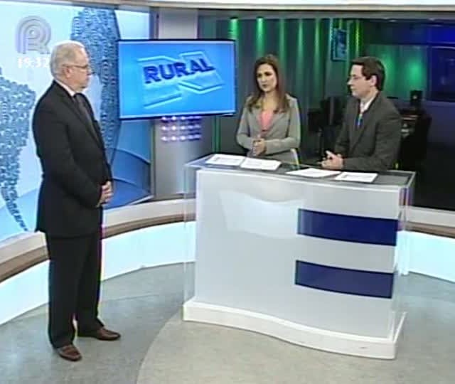 Ricardo Alfonsin responde a perguntas enviadas por telespectadores