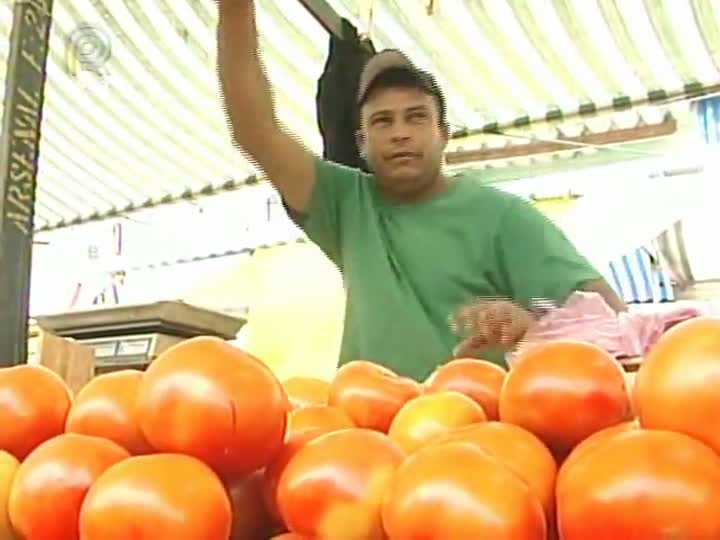 Acompanhe a situação no mercado de tomate em diferentes regiões do país