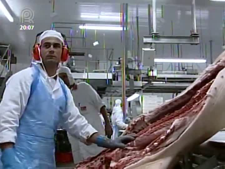 Presidente da ABCS fala sobre o impacto da suspensão das exportações de carne suína para a Ucrânia