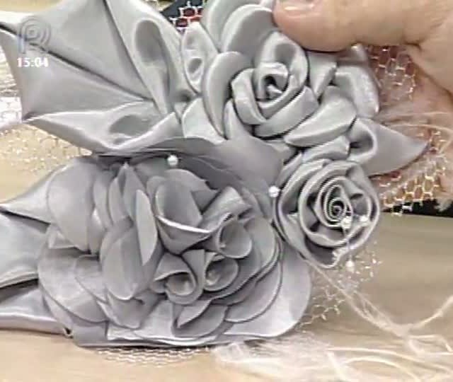 Parte 1: Broche de Camélias