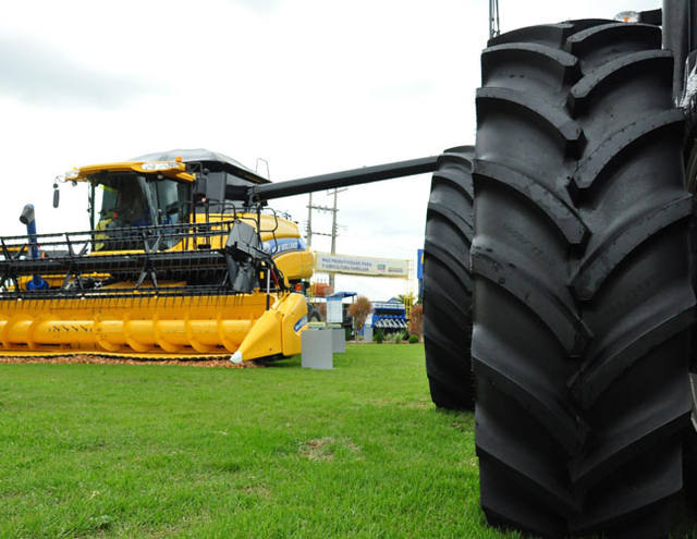 Tecnologia de maquinários agrícolas surpreende produtores na Expodireto Cotrijal