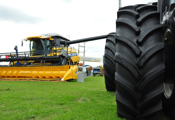 Tecnologia de maquinários agrícolas surpreende produtores na Expodireto Cotrijal