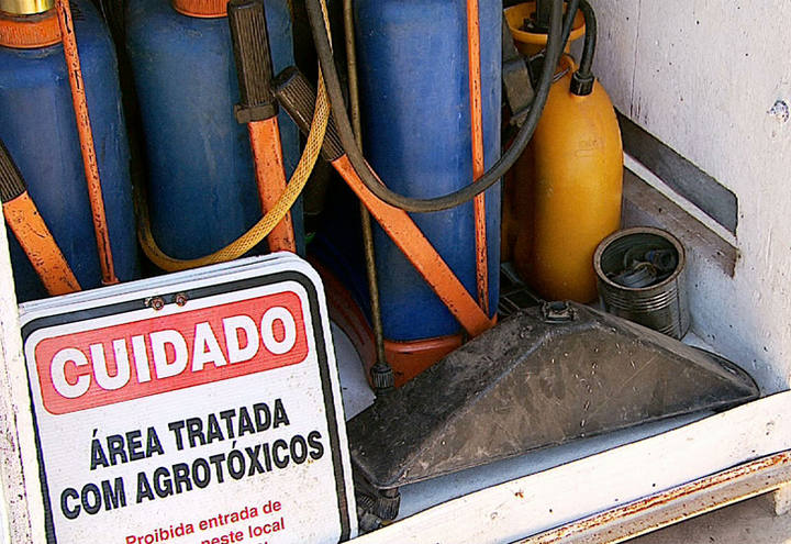 Agroquímico falsificado é descoberto em pesquisa da Embrapa Soja