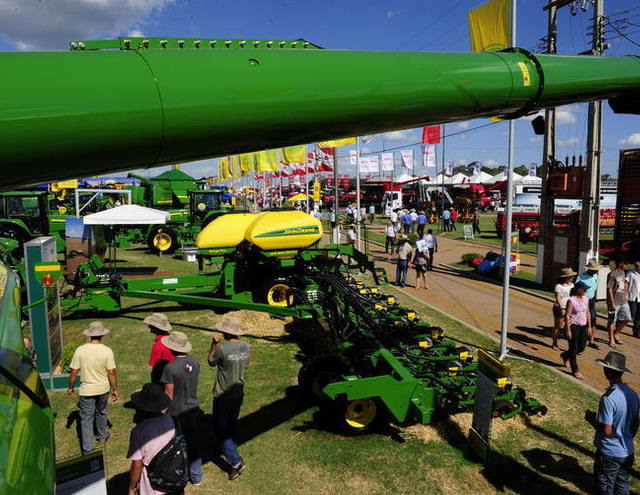 Estrangeiros compram US$ 1,47 milhão em máquinas na Expodireto Cotrijal