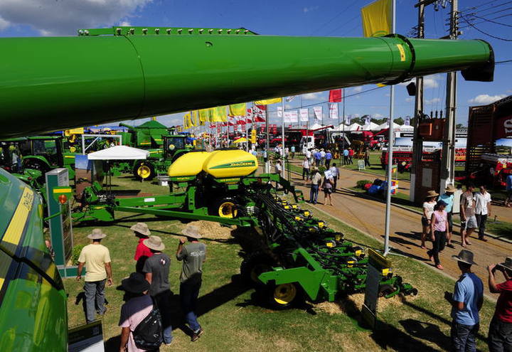 Estrangeiros compram US$ 1,47 milhão em máquinas na Expodireto Cotrijal